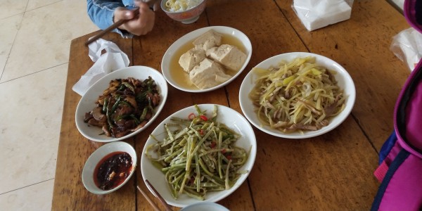 萬(wàn)家炊上市，機(jī)遇與挑戰(zhàn)并存的時(shí)刻