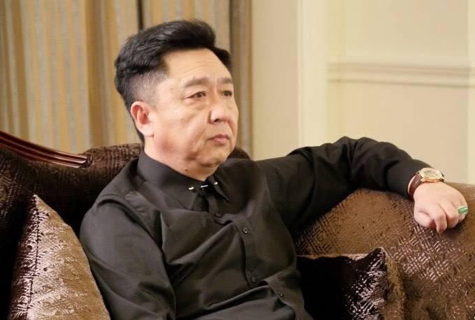 揭秘德云社相聲演員的真實待遇與工資內(nèi)幕，背后的故事與真實待遇揭秘